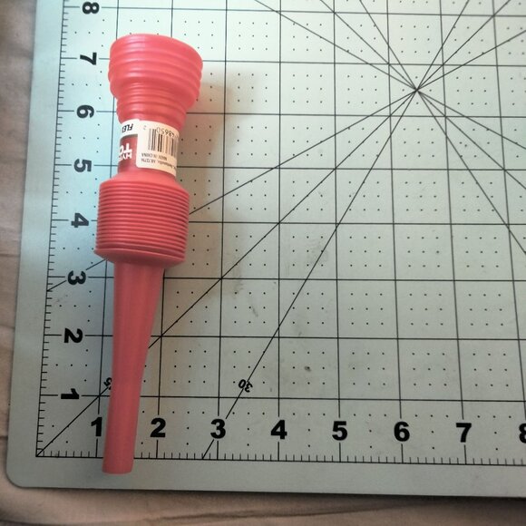 Hyper Tough Flex Reach Spout Funnel Nozzle Red Plastic Compact Auto fluids - Picture 2 of 5